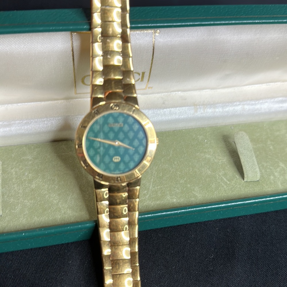Gucci Watch - Picture 2 of 6